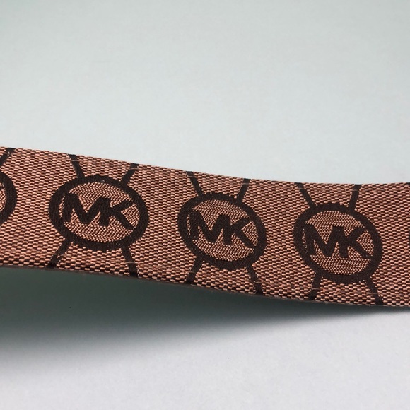 MICHAEL Michael Kors ladies belt; size Small - Picture 3 of 8